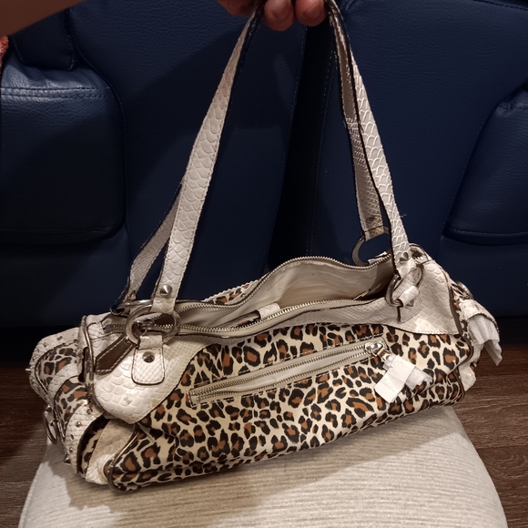 Y2k 2000s GUESS Leopard Print Shoulder Bag - Cream and Brown - Picture 4 of 9